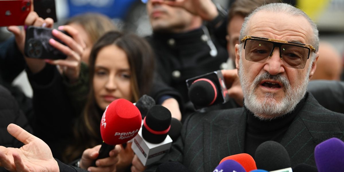 Becali, furios după Rădoi: „Trebuie să danseze ca maimuța” cineva din FCSB