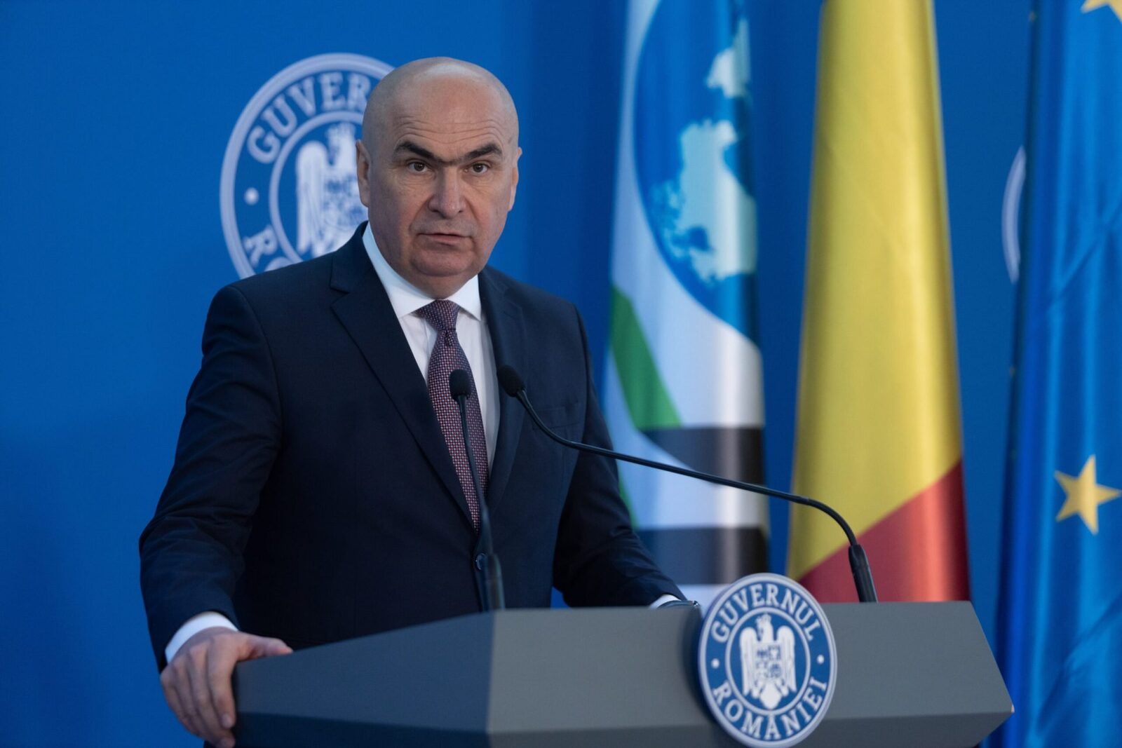 România vrea finala Europa League: Guvernul și FRF pregătesc candidatura Guvernul României, în colaborare cu Federația Română de Fotbal (FRF), a demarat pregătirile pentru a depune candidatura în vederea organizării finalei Europa League în 2028 sau 2029