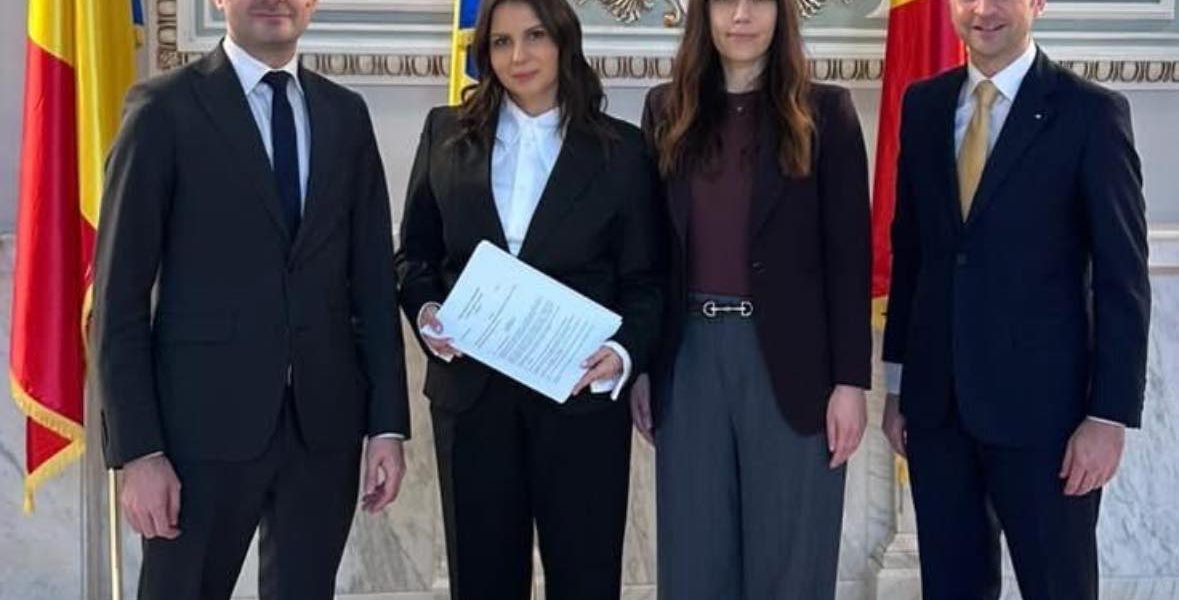 Parlamentarii Gabriela Horga (PNL), Cristina Prună (USR), Claudiu Nasui (USR) și Sebastian Burduja (PNL) au inițiat un proiect de lege prin care românii să aibă mai mulți bani la momentul ieșirii la pensie, prin economisire și investiții la bursă, pe modelul american