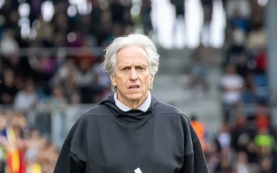 Al-Nassr, cu Ronaldo în formă, pornește ca favorită clară în fața lui Al-Najma Riyadh, Arabia Saudită – Echipa Al-Nassr, liderul clasamentului în Pro League saudită, se pregătește să întâlnească pe teren propriu formația Al-Najma, într-un meci ce se anunță a fi o confruntare inegală