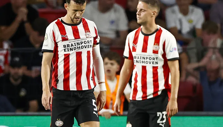 PSV Eindhoven, la un pas de titlu în Eredivisie, primește vizita lui FC Utrecht Eindhoven, Olanda – PSV Eindhoven, lider detașat în Eredivisie, se pregătește pentru un meci crucial pe teren propriu, împotriva unei echipe FC Utrecht aflate într-o formă excelentă