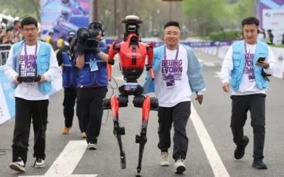 Robotul „alergător” a câștigat semimaratonul de la Beijing și a spulberat recordul uman (VIDEO)