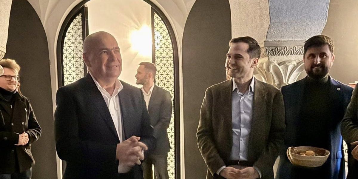 Bolojan, la petrecerea PNL București, după zvonurile despre demisie