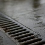 Negoiță, afacere cu scurgerea de ape: Un metru de conductă, 500 de euro!