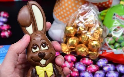 Un angajat Waitrose, concediat după 17 ani de muncă, pentru că a oprit un hoț de figurine de ciocolată Un vânzător cu o vechime de 17 ani la lanțul britanic de supermarketuri Waitrose a fost concediat la scurt timp după ce a încercat să oprească un hoț care fura figurine de ciocolată, relatează The Guardian