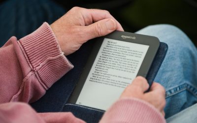 Kindle: Amazon renunță la suport pentru modelele vechi