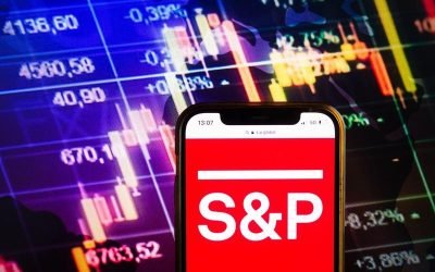 România, menținută la BBB- de S&P: Perspectiva negativă, un semnal de alarmă Agenția de rating S&P Global Ratings a reconfirmat vineri ratingul aferent datoriei guvernamentale a României la nivelul BBB-/A-3, menținând totodată perspectiva negativă