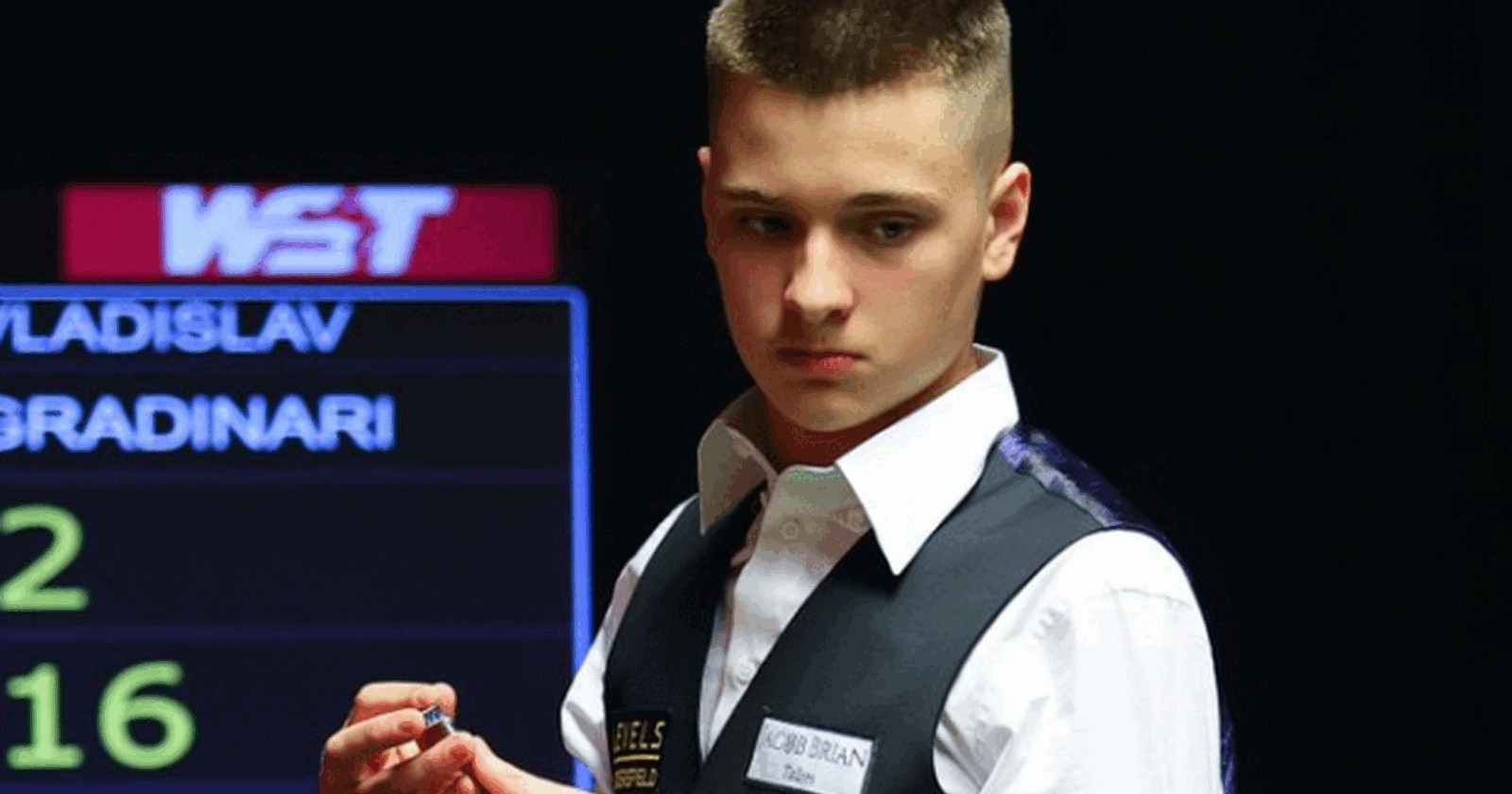 Tânărul Vladislav Grădinari, în vârstă de 17 ani, a obținut o victorie importantă în calificările pentru Campionatul Mondial de snooker 2026, depășind-o pe Reanne Evans, cea mai titrată jucătoare din istorie