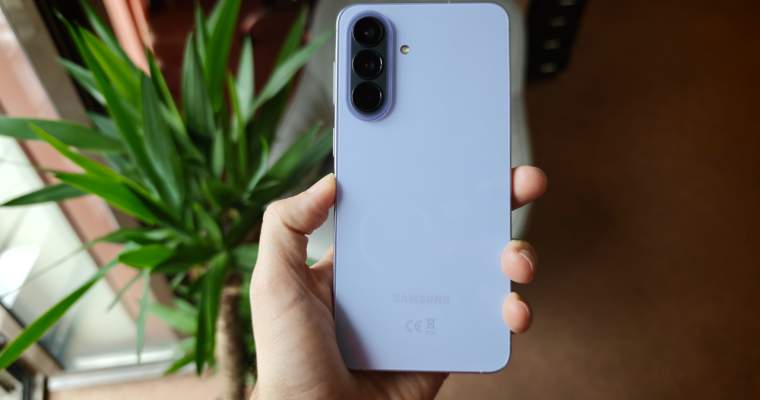 Samsung lansează Galaxy A57: specificații îmbunătățite și preț mai mare Samsung a lansat noul model Galaxy A57, ce aduce îmbunătățiri la nivel de performanță și design, în timp ce păstrează anumite caracteristici cheie