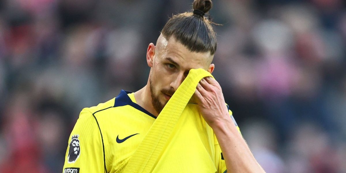 Englezii decid soarta lui Drăgușin la Tottenham: Anunțul așteptat
