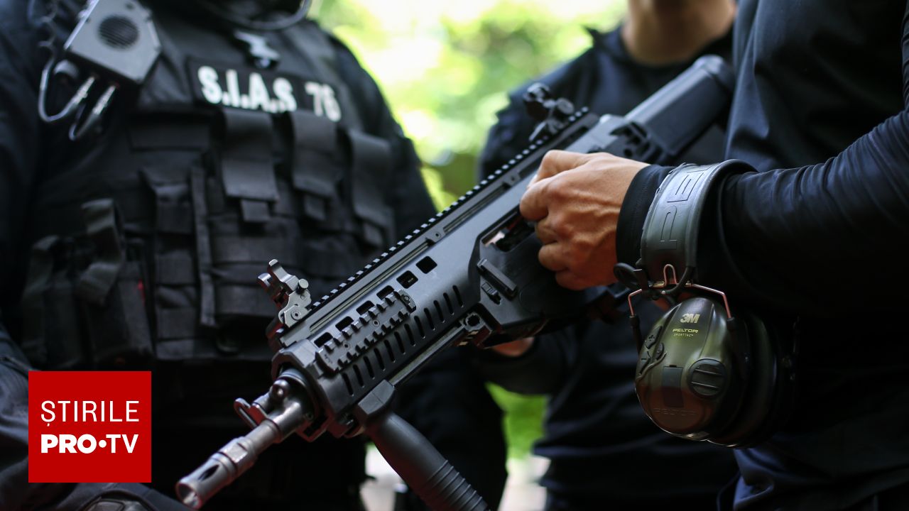 Rebeliune la Mizil: Localnici contra Poliției, stradă blocată, muzică la maxim