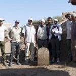 Monument uluitor la Luxor: Împărat Roman, Faraon de piatră