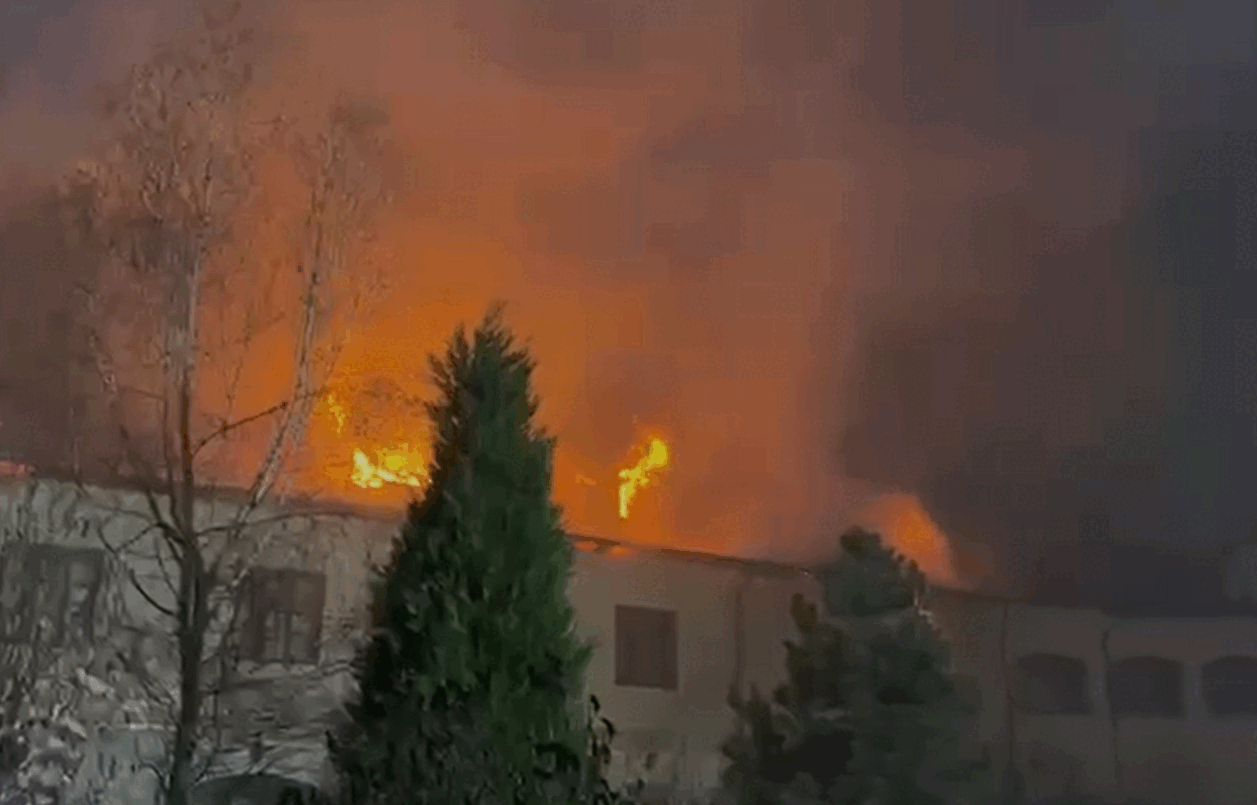 Incendiu devastator de Paște la Mănăstirea Bistrița din Vâlcea