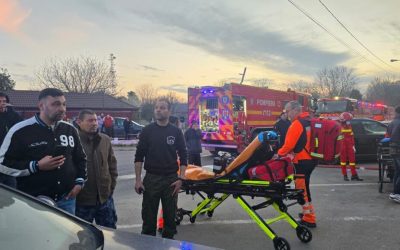 Incendiu DEVASTATOR la Constanța: Bloc în flăcări, PLAN ROȘU activat, oameni blocați