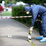 Tânăr, arestat după ce a ucis un bărbat ce a intervenit într-o ceartă