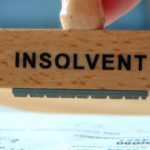 Insolvența personală: Românii cu datorii scapă de datorii mai ușor, inclusiv patronii