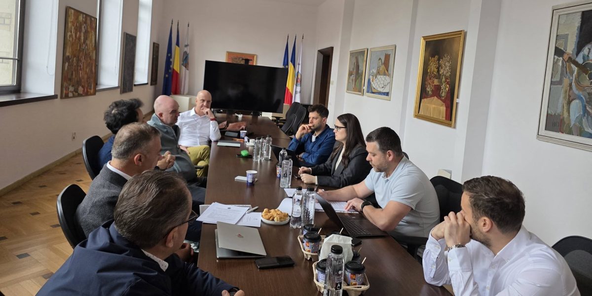 Patronii din București vor terase deschise tot anul