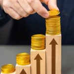 Investitorii străini văd speranțe în România, dar ezită: Impredictibilitatea frânează afacerile
