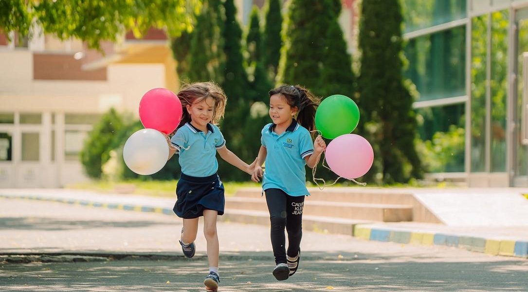 De la joacă la performanță: Cum Școala Internațională din București modelează elevi capabili