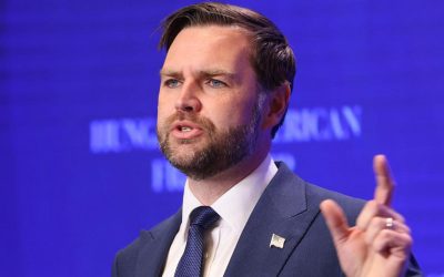 VANCE, atac la Papa Leon după Trump: „Să stea departe de SUA!”