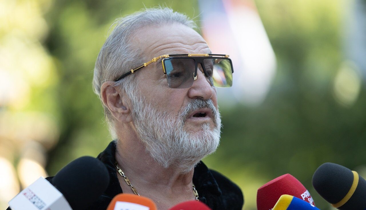 Joyskim Dawa, fundașul de la FCSB, ar putea părăsi echipa în vara anului 2024, având în vedere interesul manifestat de cluburi din Rusia, Emiratele Arabe Unite, China și MLS, conform unei postări pe platforma X (fostă Twitter) a jurnalistului Rudy Galleti, datată 26 ianuarie 2024