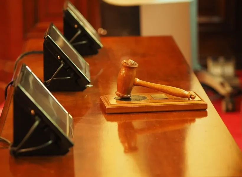 Profesoară din România, reangajată în Italia: Diplomă de la Târgu Mureș, validată!