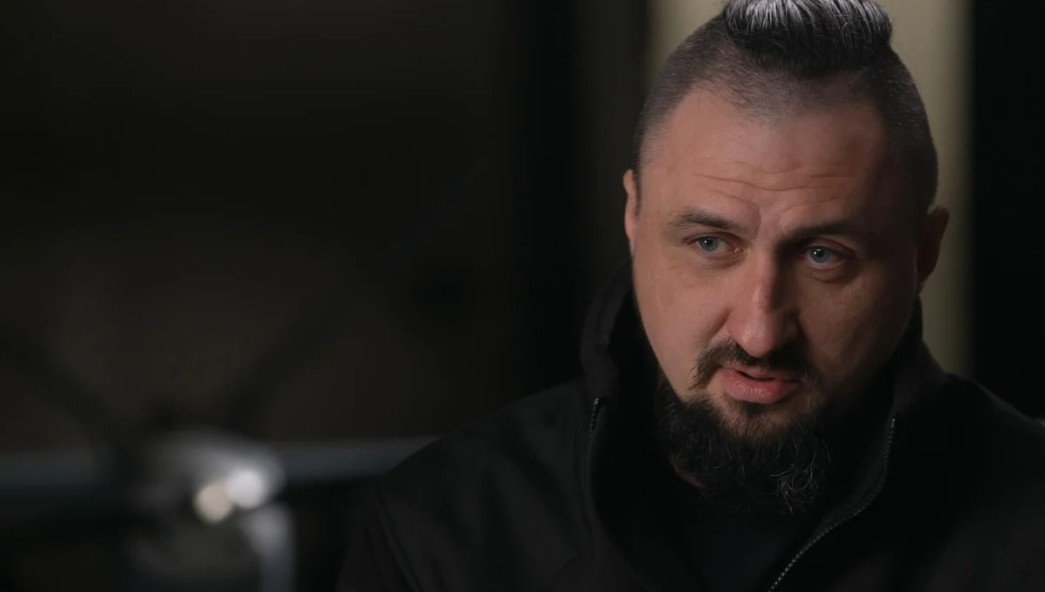 Ucraina a reușit să crească producția de drone de la 2.000 la 4 milioane pe an, o realizare importantă pentru echilibrarea forțelor pe câmpul de luptă, conform declarațiilor lui Oleksandr Kamîşin, considerat „arhitectul” programului ucrainean de producție a dronelor