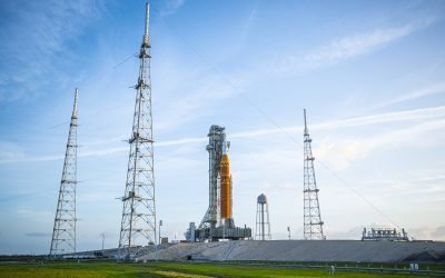 De ce amână NASA revenirea astronauților pe Lună