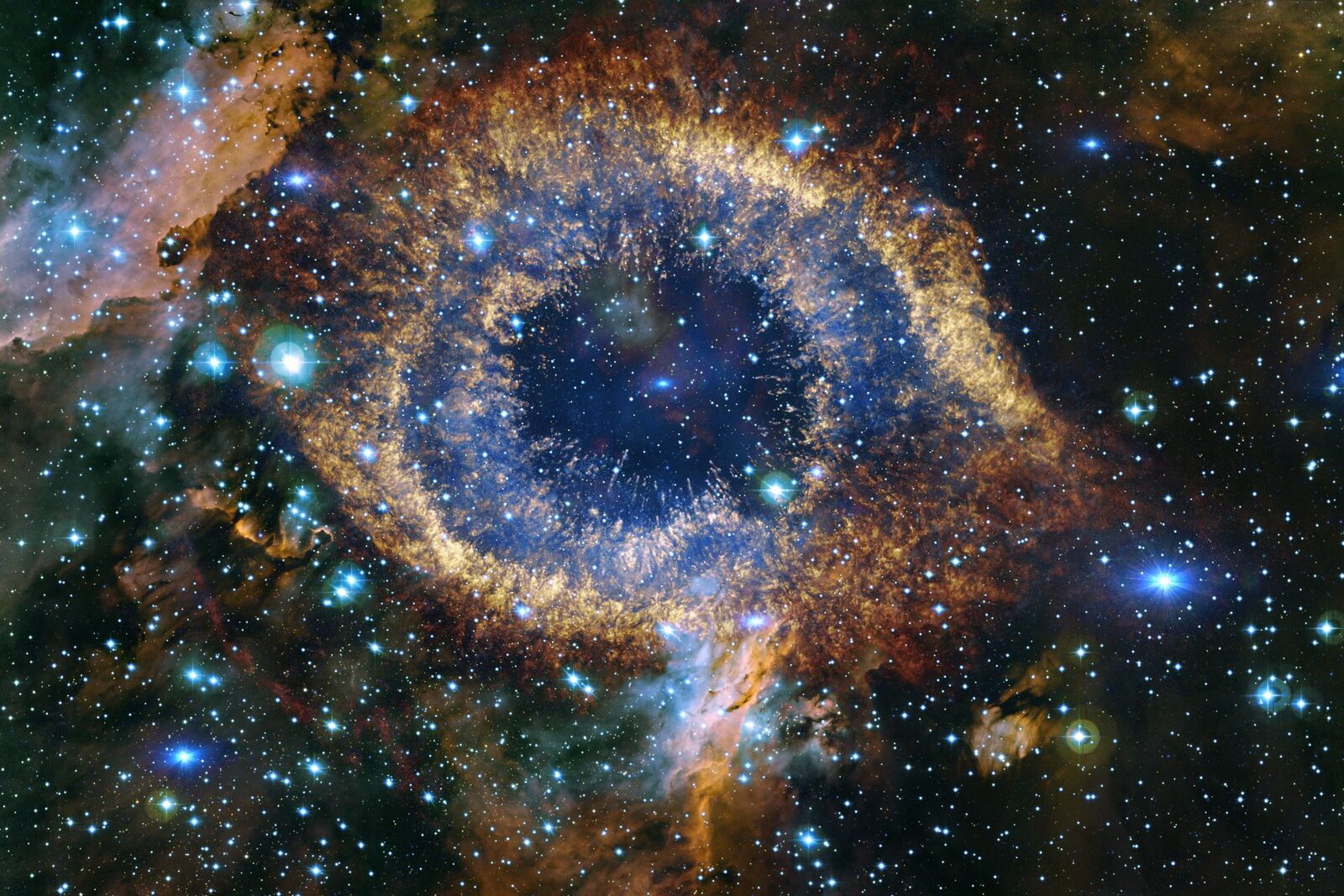 Descoperire astronomică: un „laser spațial” record, detectat la 8 miliarde de ani-lumină O echipă de astronomi a detectat un „laser spațial” de dimensiuni impresionante, un megamaser, provenit dintr-o coliziune galatică ce a avut loc când Universul avea aproximativ jumătate din vârsta sa actuală