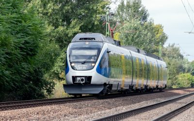 Trenuri cu hidrogen pe rutele București-Otopeni și Pitești: Contractul, atribuit după eșecuri