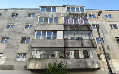 Lifturi pentru 100 de blocuri vechi cu peste trei etaje