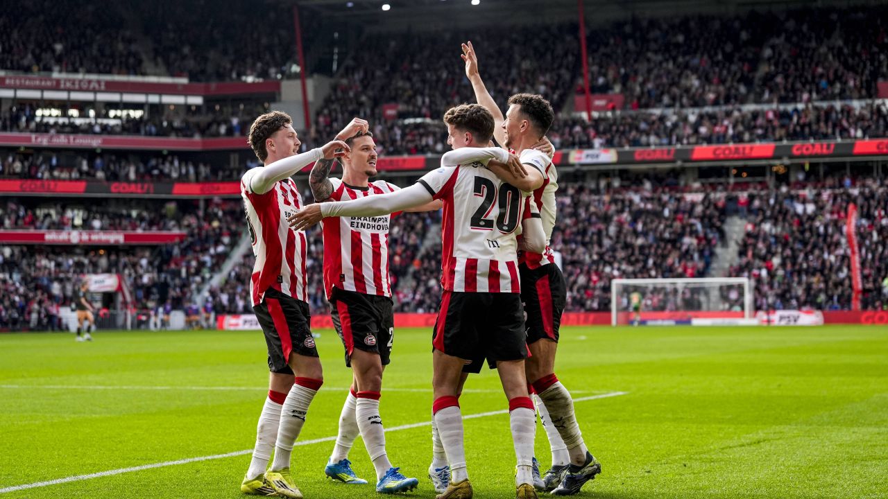 PSV Eindhoven, cu DENNIS MAN pe teren, se apropie vertiginos de titlul în Eredivisie Echipa olandeză PSV Eindhoven, la care evoluează internaționalul român DENNIS MAN, este la un pas de a câștiga titlul în Eredivisie