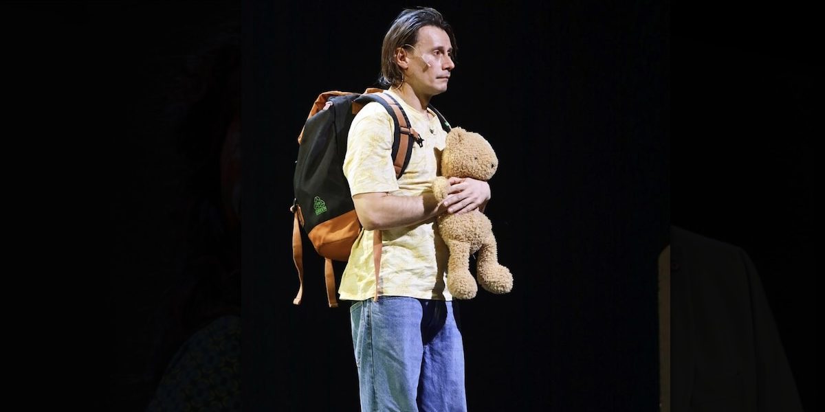 Angajare cu pretenții: Vânzătoare, doar cu BAC! Ce spune legea?