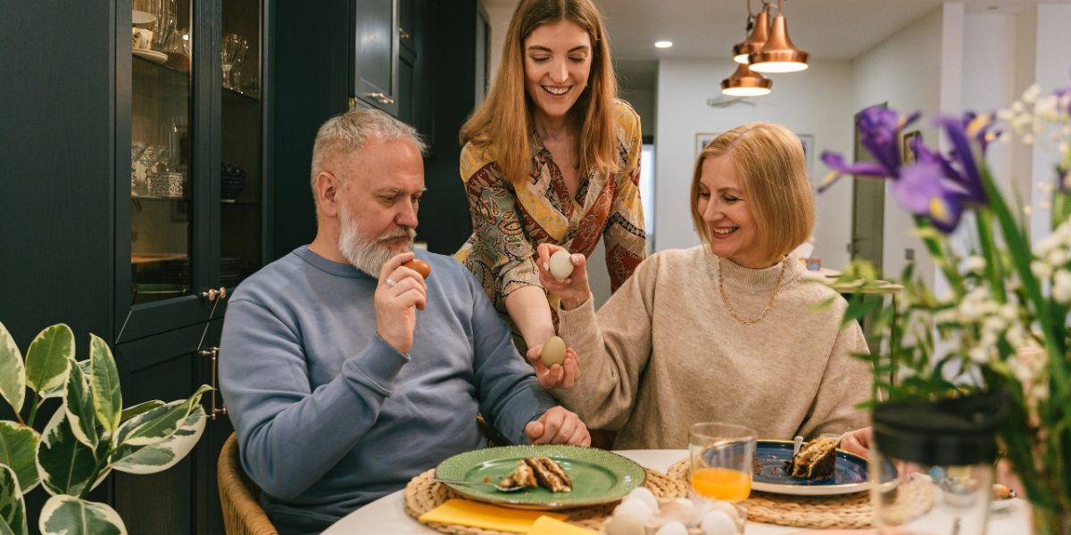 Limitări după Paște: Ce spun experții despre relaxare