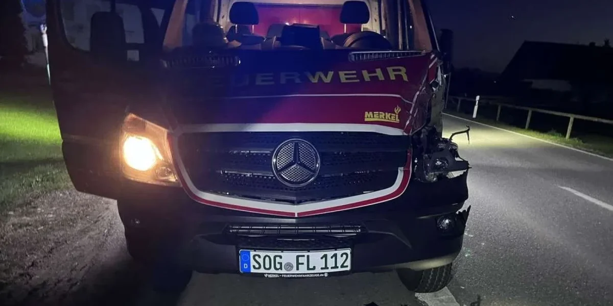 Român AVARIAZĂ o autospecială rară în Germania: Pompierii, blocați!