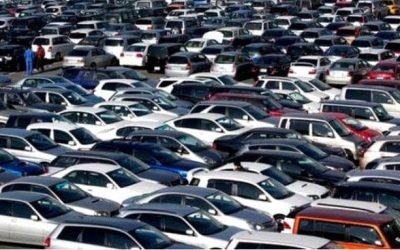 ACAROM cere Guvernului restricții mai dure pentru importul de mașini second-hand Asociația Constructorilor de Automobile din România – ACAROM – solicită Guvernului să impună reguli mai stricte pentru importul de vehicule rulate