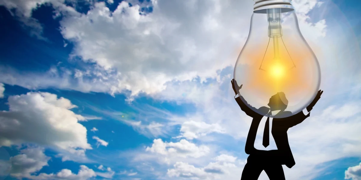 Japonia, vis SF: Inel solar în jurul Lunii pentru energie pe Pământ