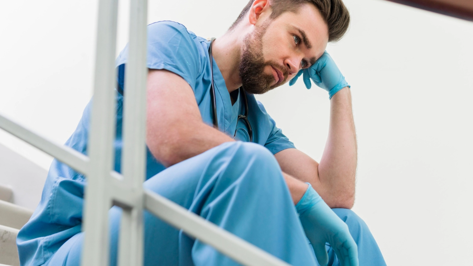 Ordinul Asistenților Medicali, schimbări majore în organizare și funcționare Mai multe modificări importante au fost publicate în Monitorul Oficial, acestea vizează direct organizarea profesiei de asistent medical și funcționarea Ordinului Asistenților Medicali Generaliști, Moașelor și Asistenților Medicali din România (OAMGMAMR)