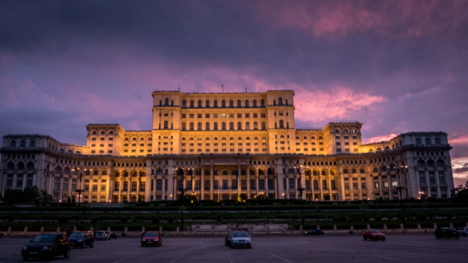 Evenimentul umanitar „Sunet pentru Pace”, inițiat de artistul NICOLAE VOICULEȚ, va avea loc duminică la Palatul Parlamentului