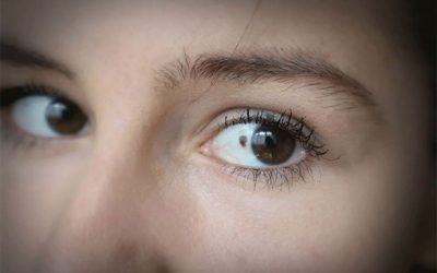 Atenție: 11 semne subtile de cancer care apar în ochi, fără să le vezi!