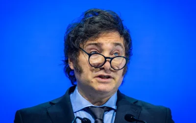 Argentina amână majorarea taxelor pe combustibili, în contextul creșterii prețurilor Administrația președintelui argentinian Javier Milei a decis să amâne cu o lună majorarea taxelor pe combustibili lichizi și dioxid de carbon, în încercarea de a susține creșterea economică