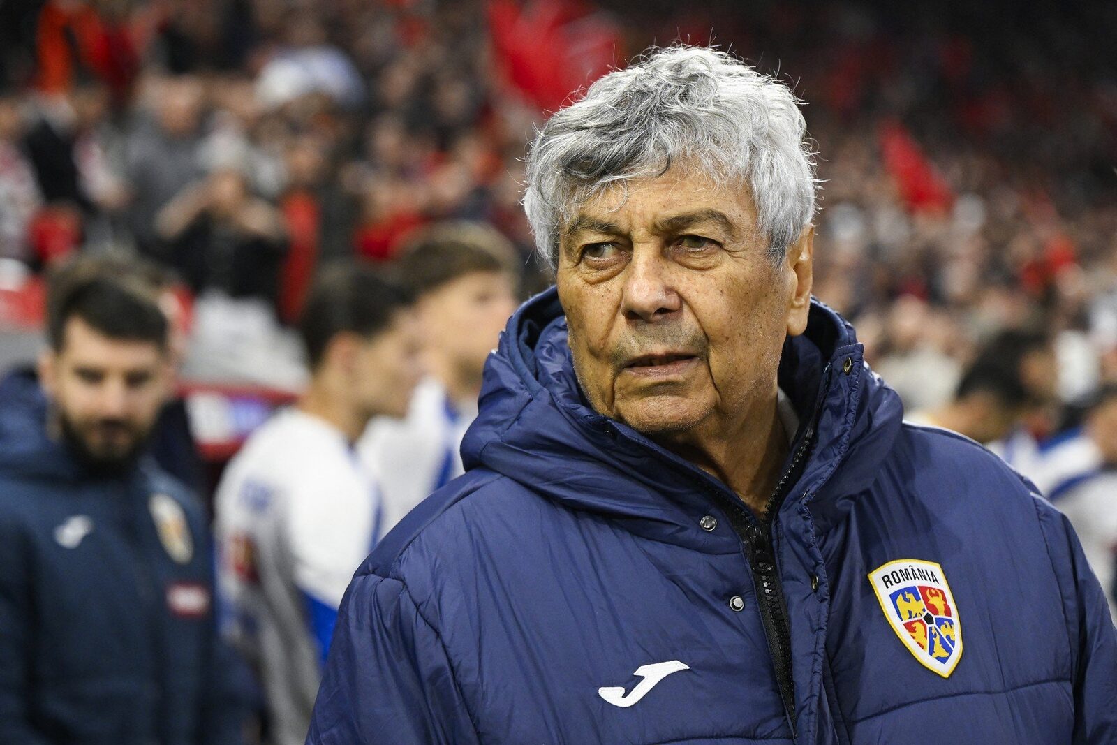 Fostul selecționer al echipei naționale de fotbal a ROMÂNIEI, MIRCEA Lucescu, a suferit un infarct în această dimineață la Spitalul Universitar din București, unde era internat de o săptămână