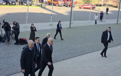 Fotbalul românesc este în doliu după moartea lui Mircea Lucescu, antrenorul legendar care a cucerit 35 de trofee de-a lungul unei cariere impresionante