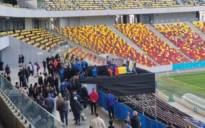 Sicriul lui Mircea Lucescu a fost depus miercuri la Arena Națională, sute de oameni putând să-i aducă un ultim omagiu celui care a fost o legendă a fotbalului românesc