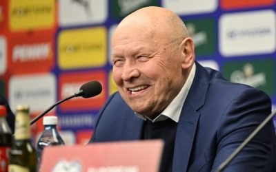 Miroslav Koubek va stabili un nou record la Cupa Mondială Miroslav Koubek, selecționerul Cehiei, va intra în istoria fotbalului mondial ca cel mai vârstnic antrenor care va conduce o echipă la Cupa Mondială