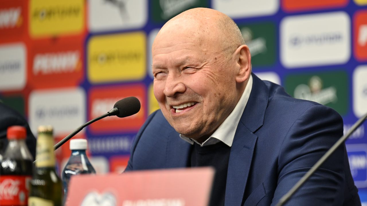 Miroslav Koubek va stabili un nou record la Cupa Mondială Miroslav Koubek, selecționerul Cehiei, va intra în istoria fotbalului mondial ca cel mai vârstnic antrenor care va conduce o echipă la Cupa Mondială