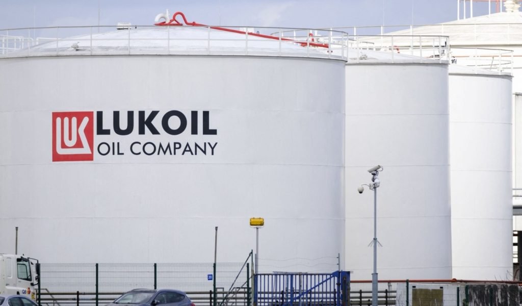 România cere SUA acord pentru Petrotel: Cum blocăm banii lui Putin?