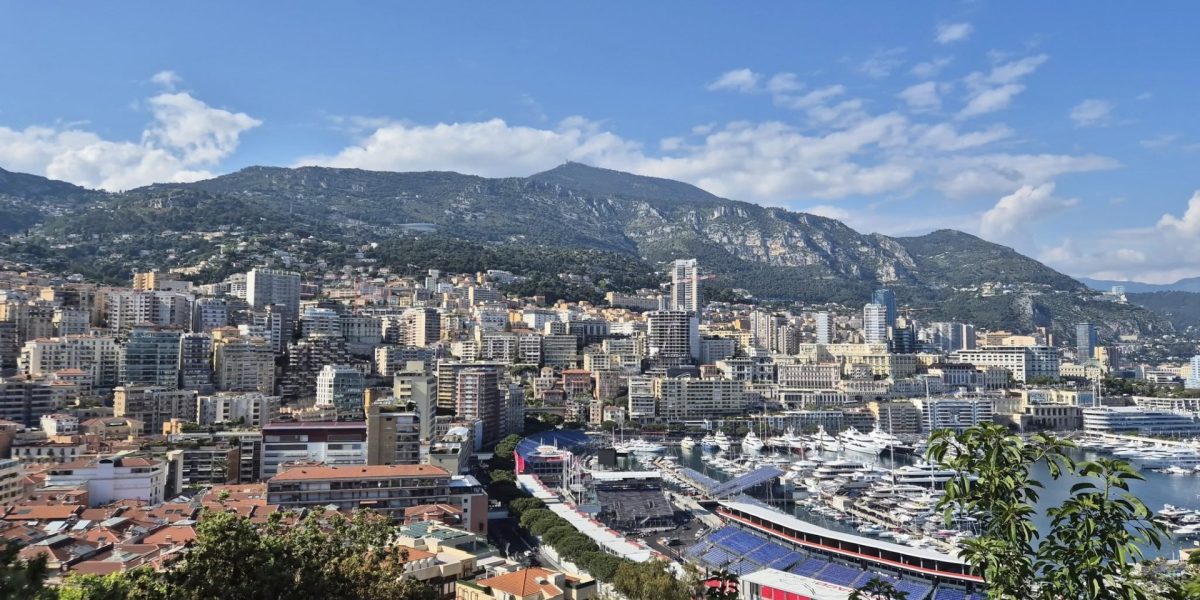 Akhmetov, magnatul ucrainean, a plătit 471 milioane € pe un apartament în Monaco