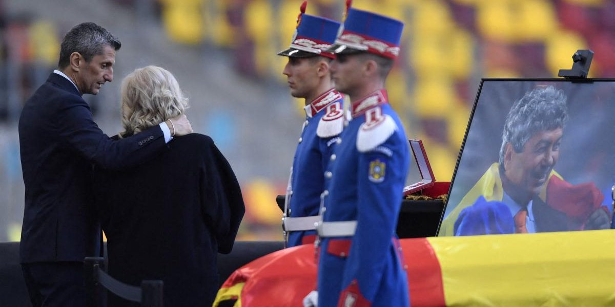 Nicuşor Dan, explicații despre absența la catafalcul lui Mircea Lucescu