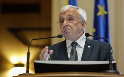 Guvernul pregătește o nouă reducere a prețului la carburanți Palatul Victoria analizează o nouă măsură de reducere a prețului la combustibili, cu o posibilă scădere de 50 de bani pe litru